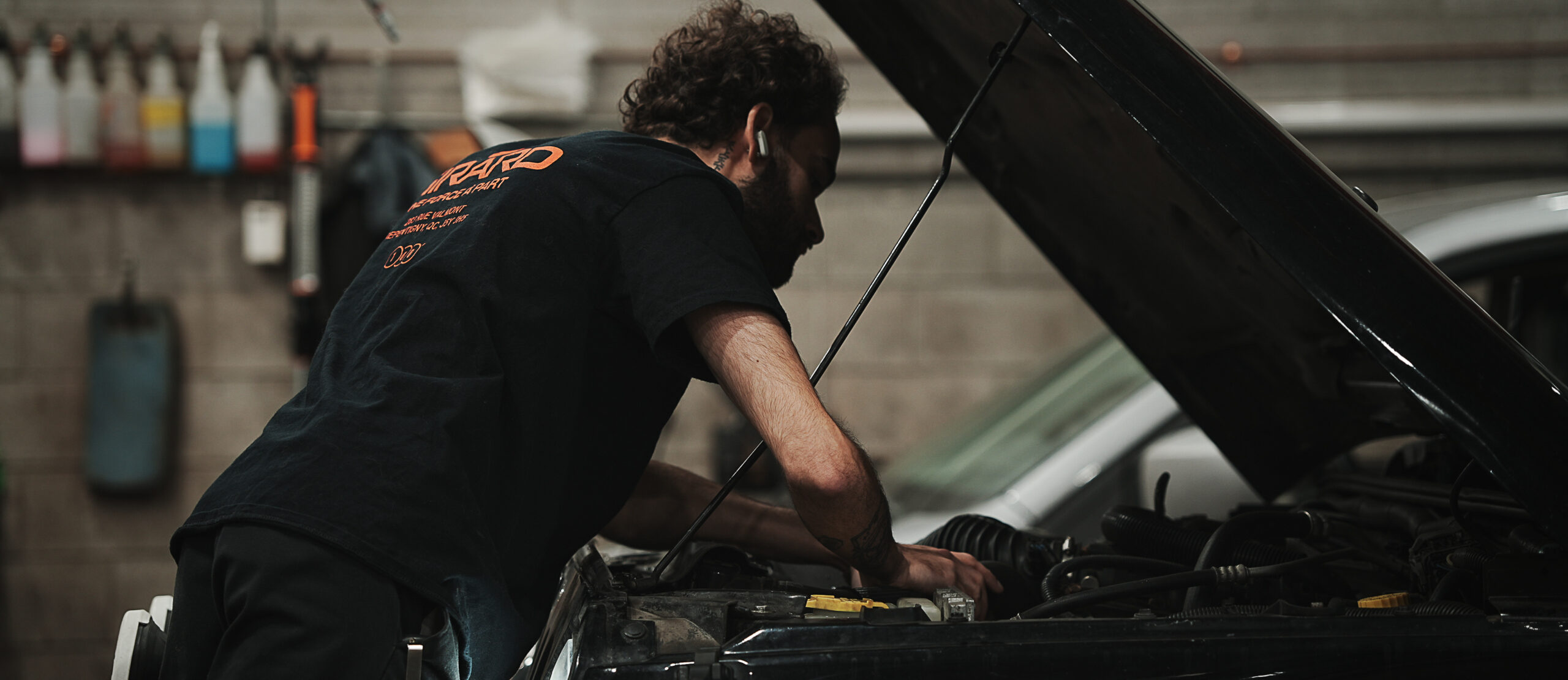 GirardAutomobileb ServiceHeader